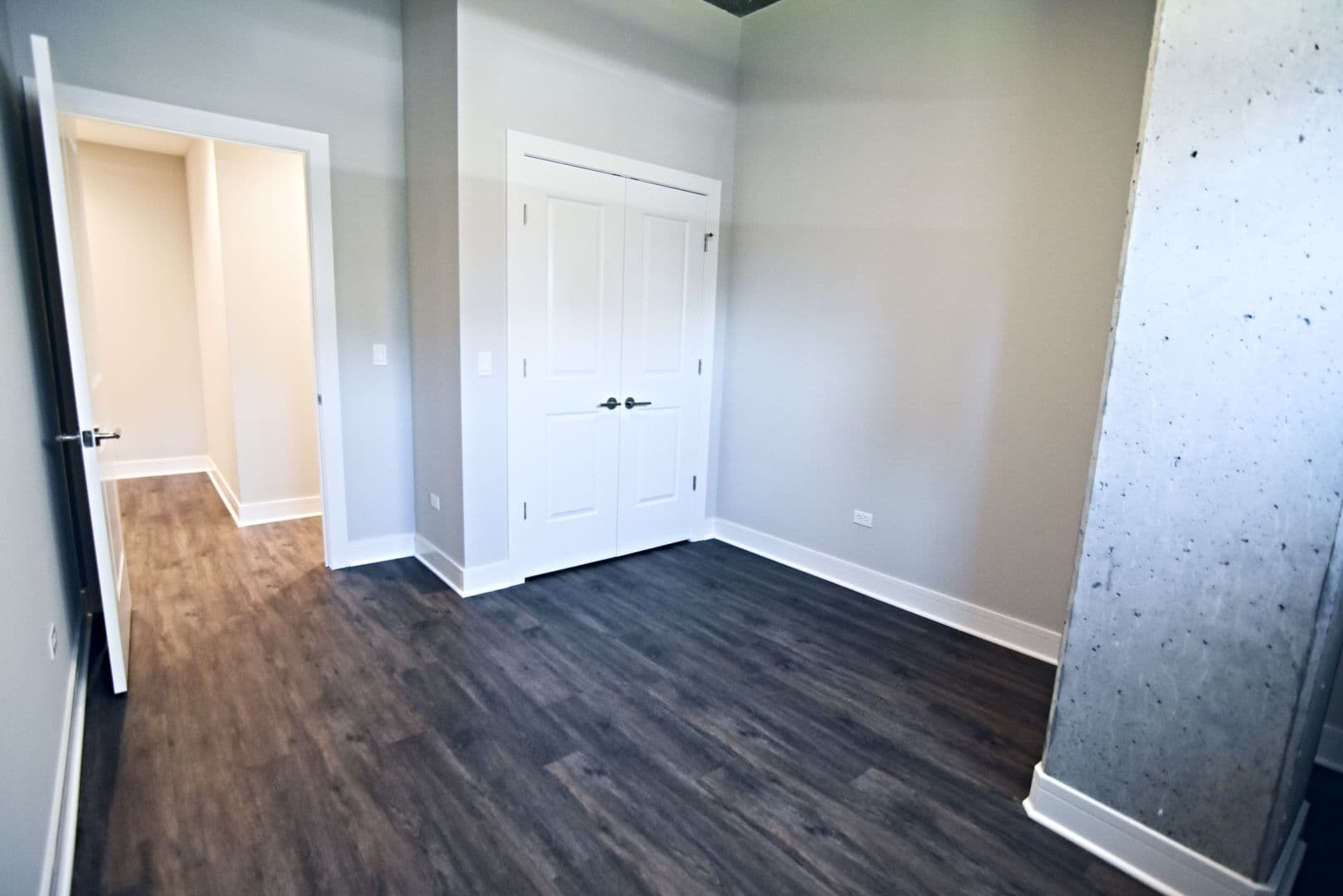 Chicago Apartment: 3817 - 45 N. BROADWAY ST