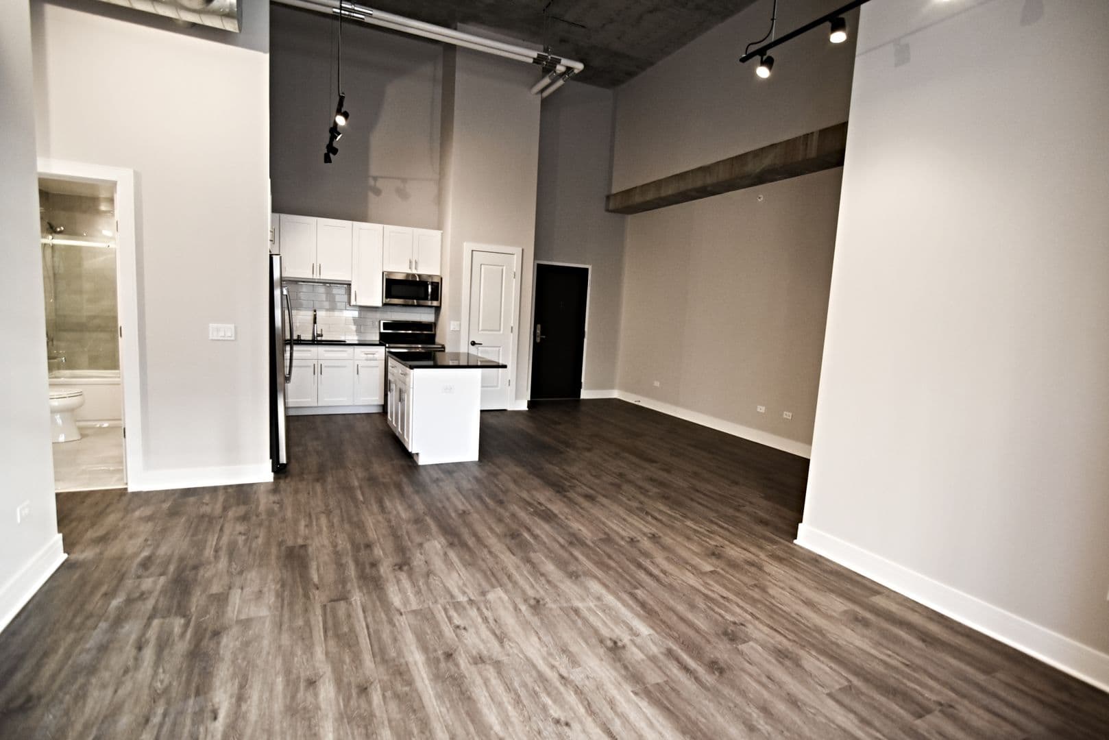 Chicago Apartment: 3817 - 45 N. BROADWAY ST