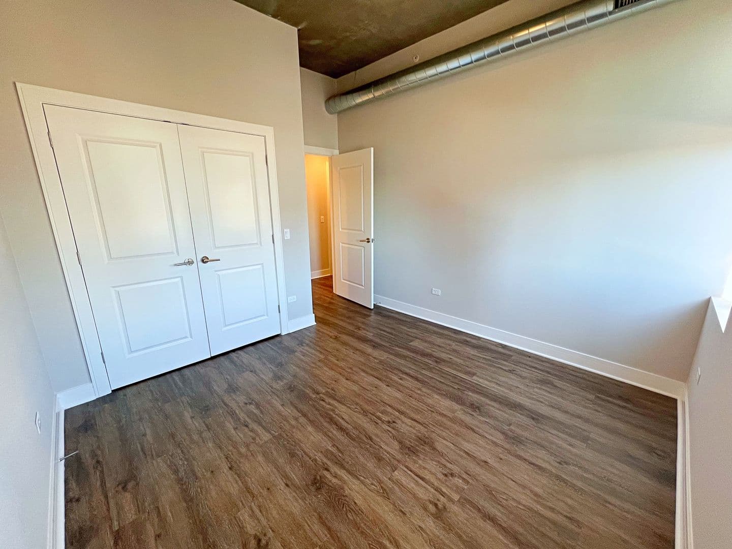 Chicago Apartment: 3817 - 45 N. BROADWAY ST