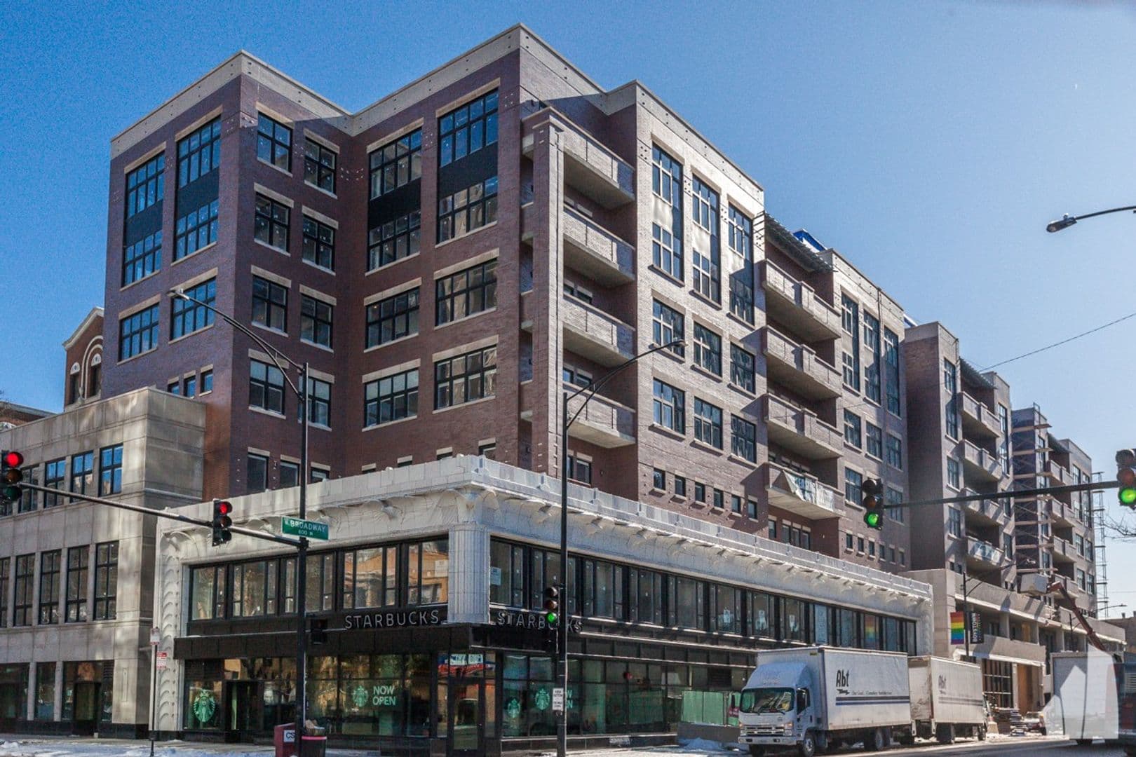 Chicago Apartment: 3817 - 45 N. BROADWAY ST