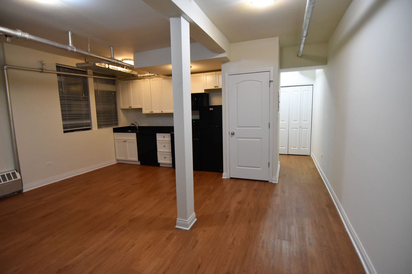 Chicago Apartment: 712-720 W. GRACE