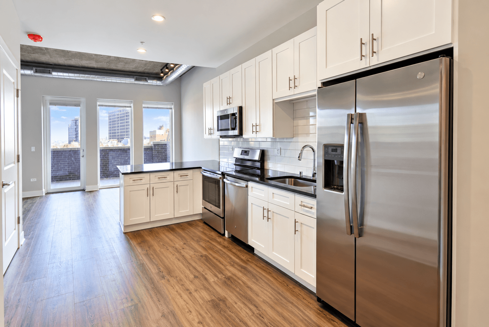 Chicago Apartment: 3817 - 45 N. BROADWAY ST