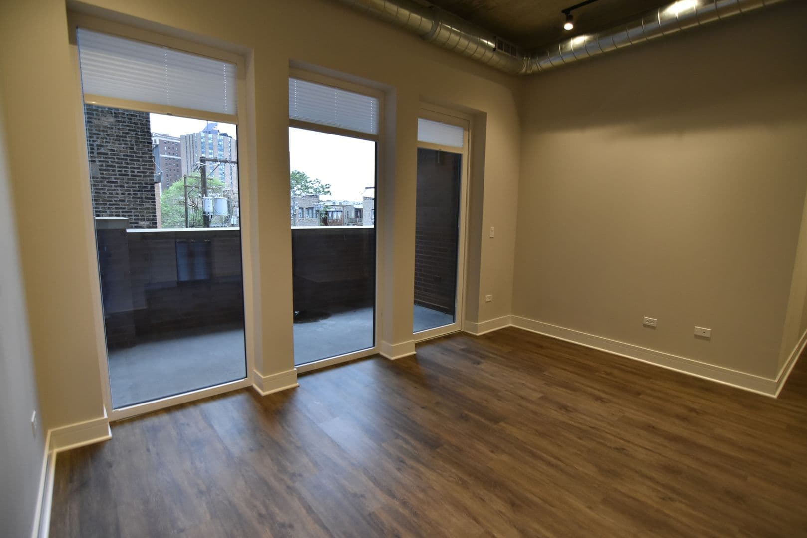 Chicago Apartment: 3817 - 45 N. BROADWAY ST