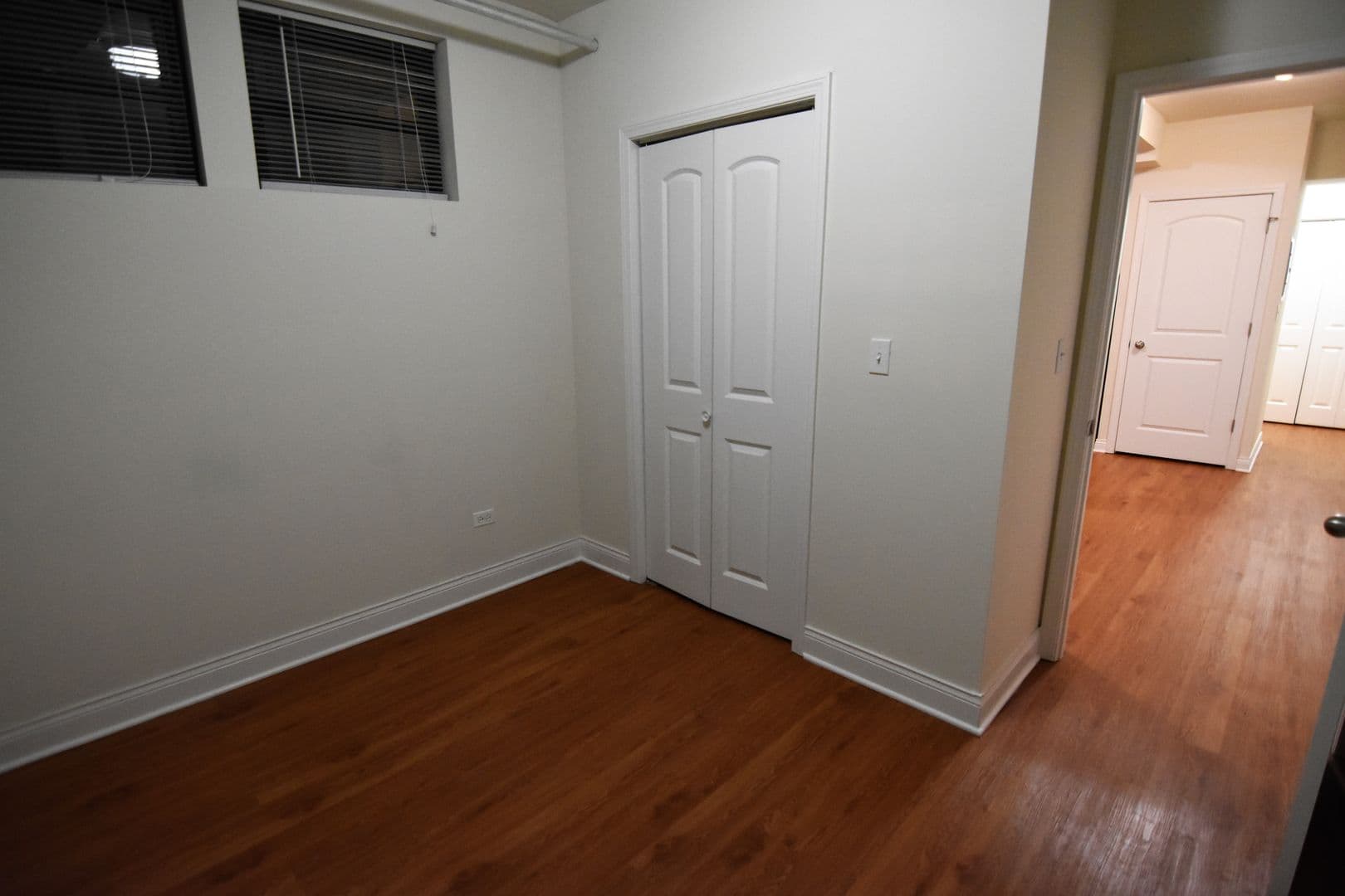 Chicago Apartment: 712-720 W. GRACE