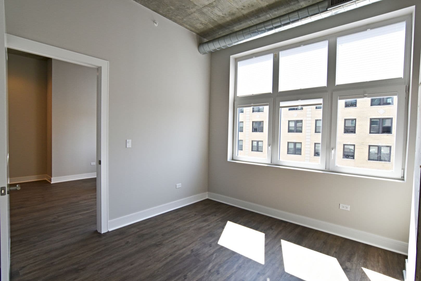 Chicago Apartment: 3817 - 45 N. BROADWAY ST