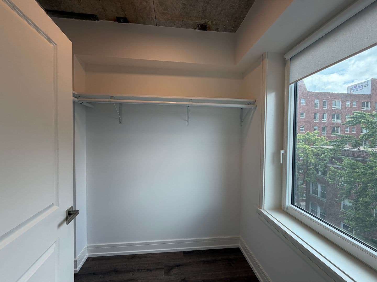 Chicago Apartment: 952 W. Carmen Ave.