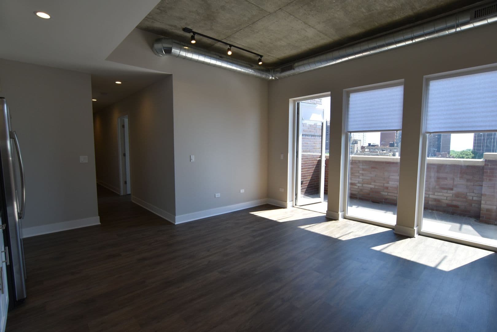 Chicago Apartment: 3817 - 45 N. BROADWAY ST
