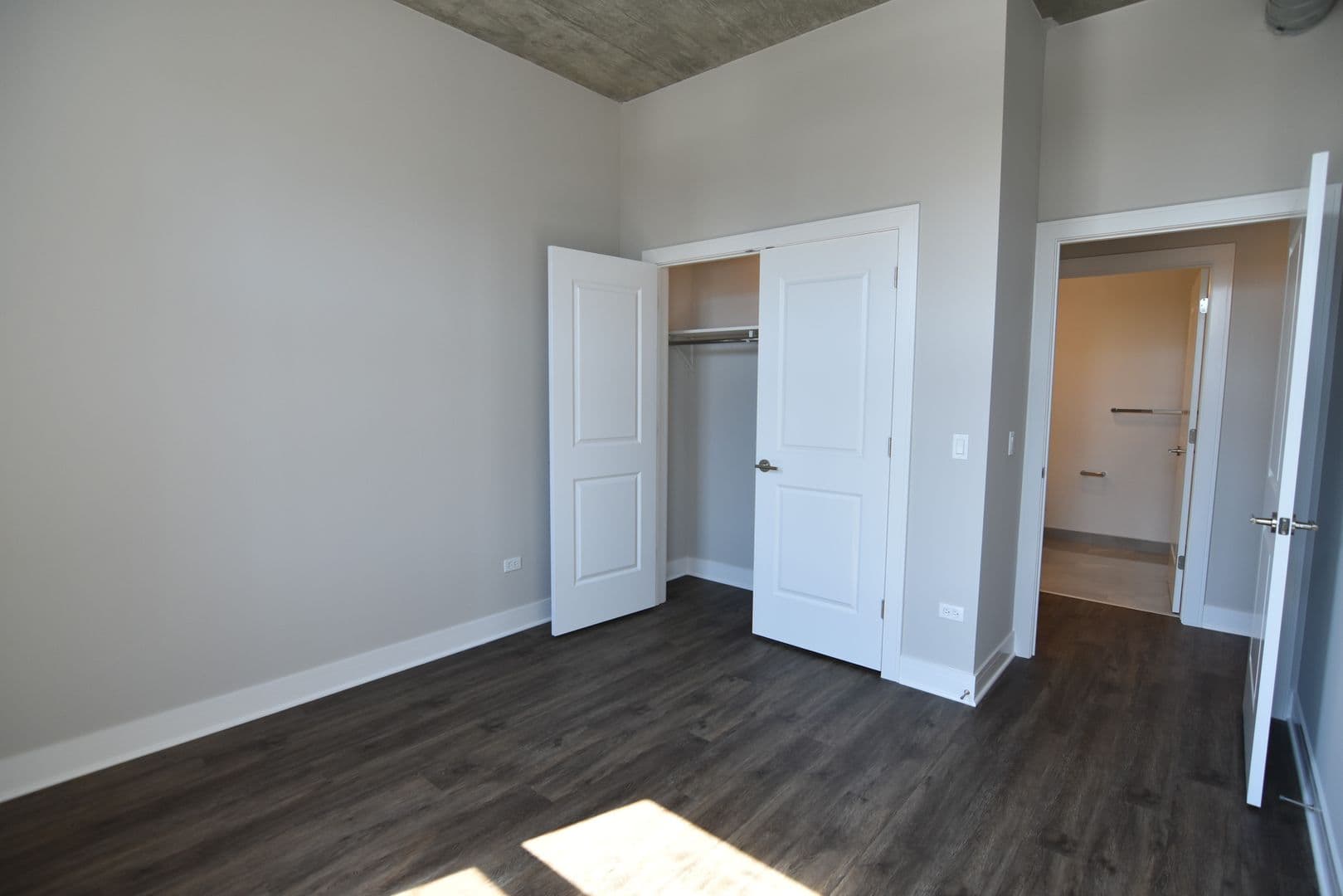 Chicago Apartment: 3817 - 45 N. BROADWAY ST