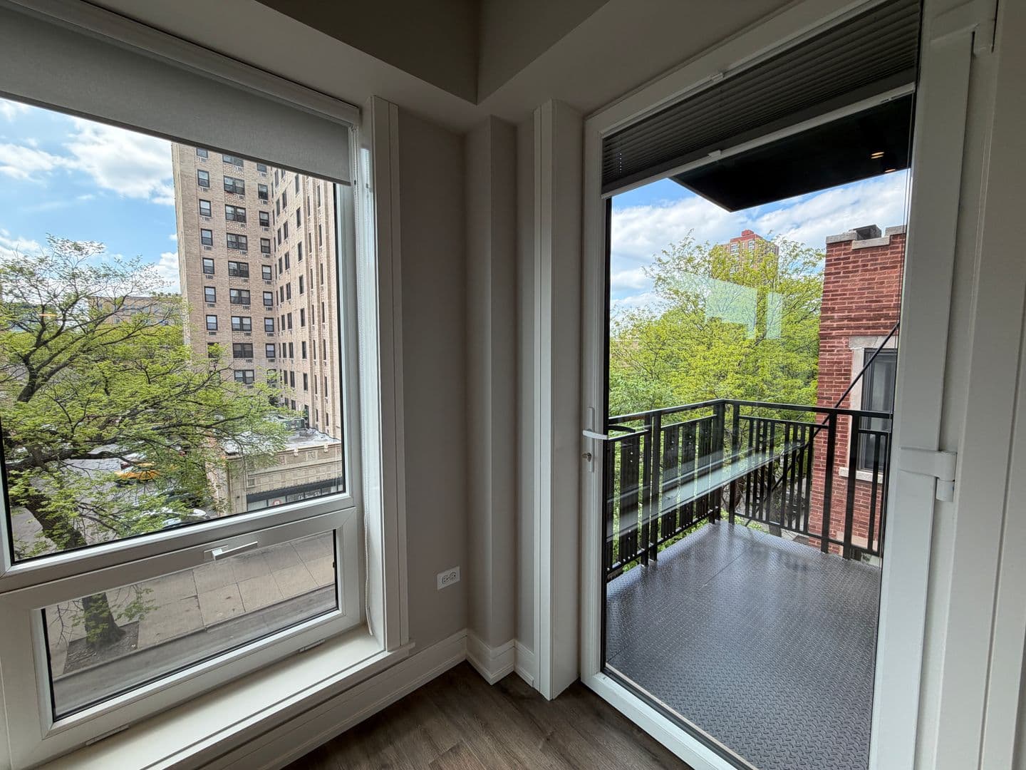 Chicago Apartment: 952 W. Carmen Ave.