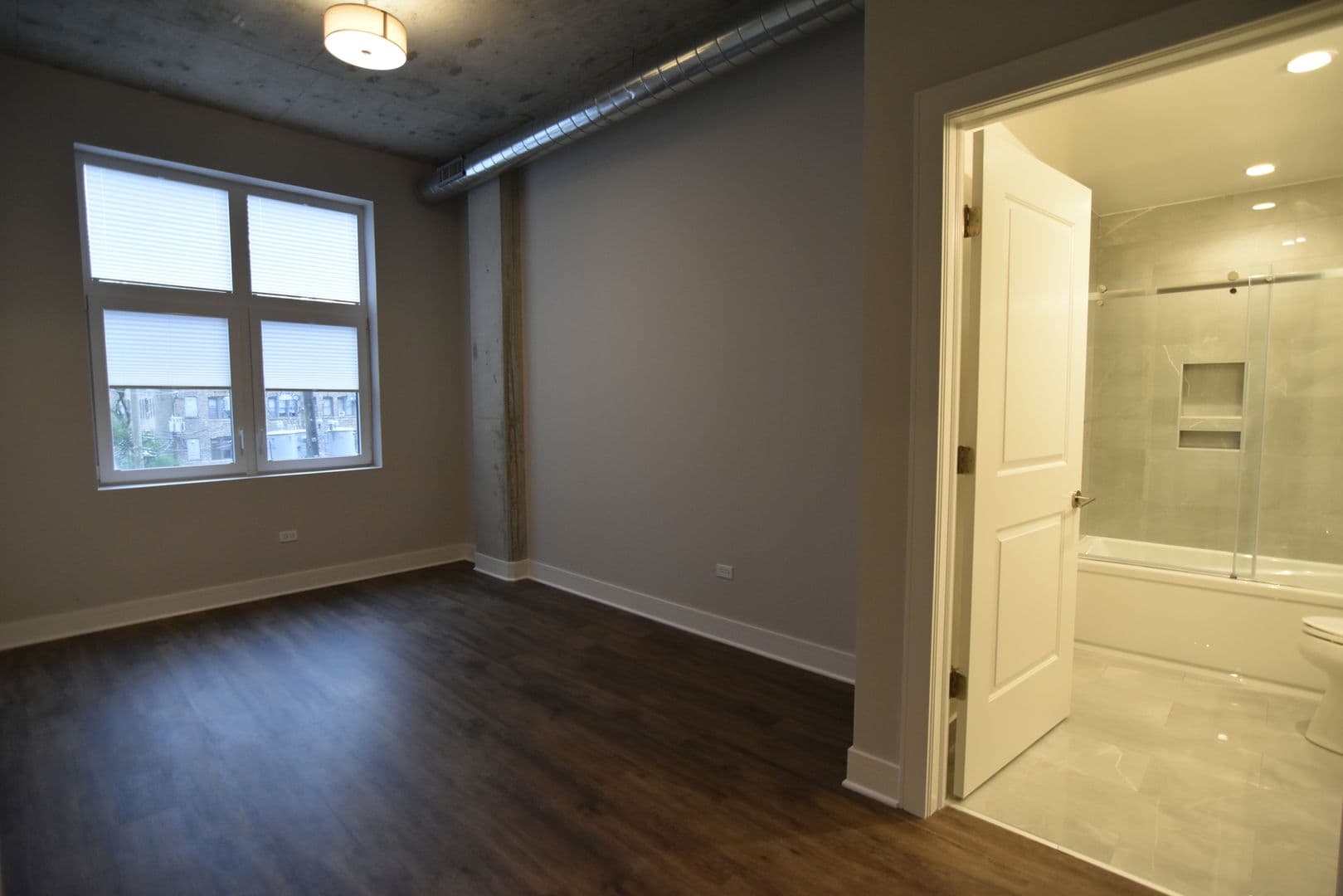 Chicago Apartment: 3817 - 45 N. BROADWAY ST