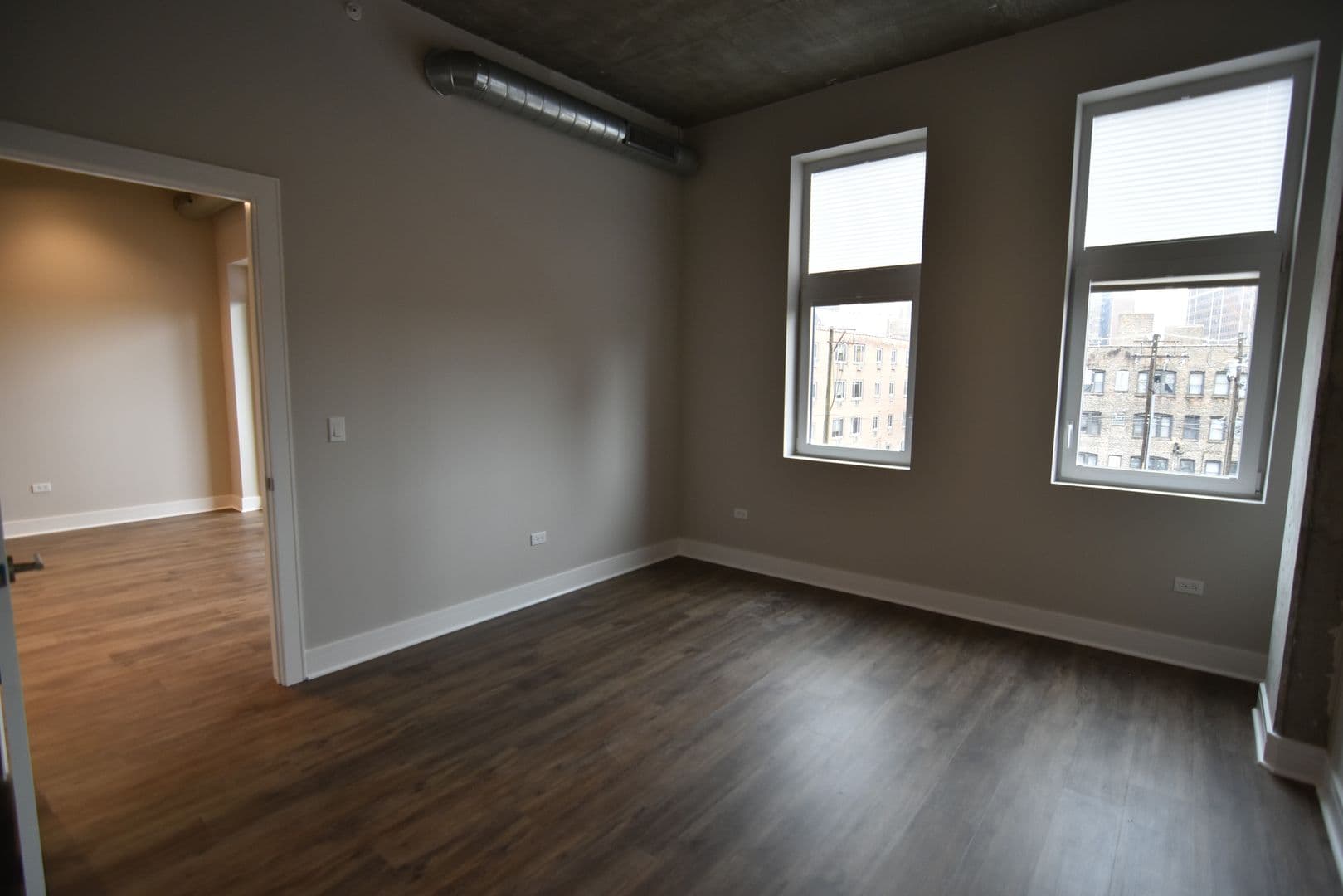 Chicago Apartment: 3817 - 45 N. BROADWAY ST