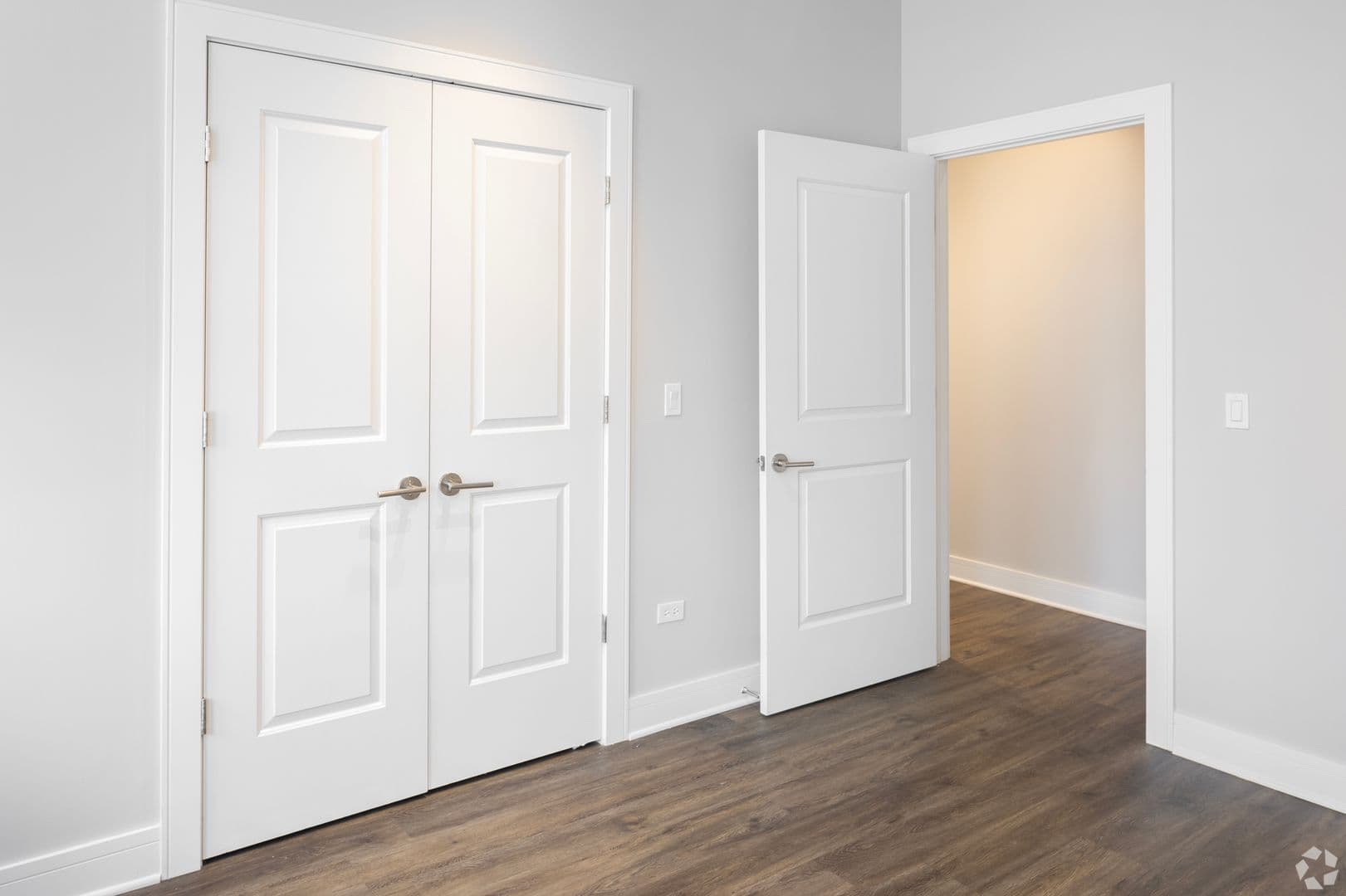 Chicago Apartment: 3817 - 45 N. BROADWAY ST