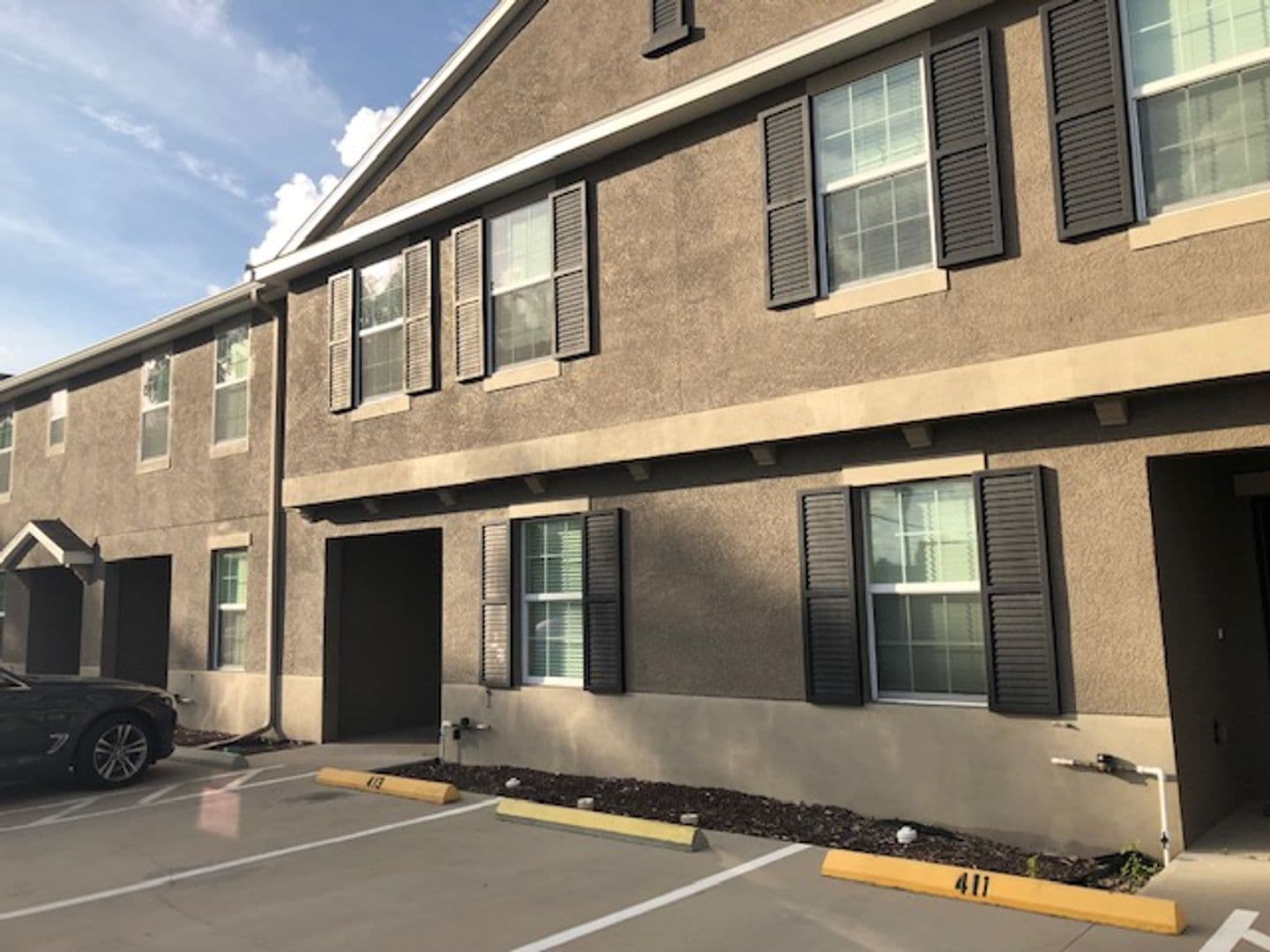 Brandon Apartment: 442 Belle Montclair Loop