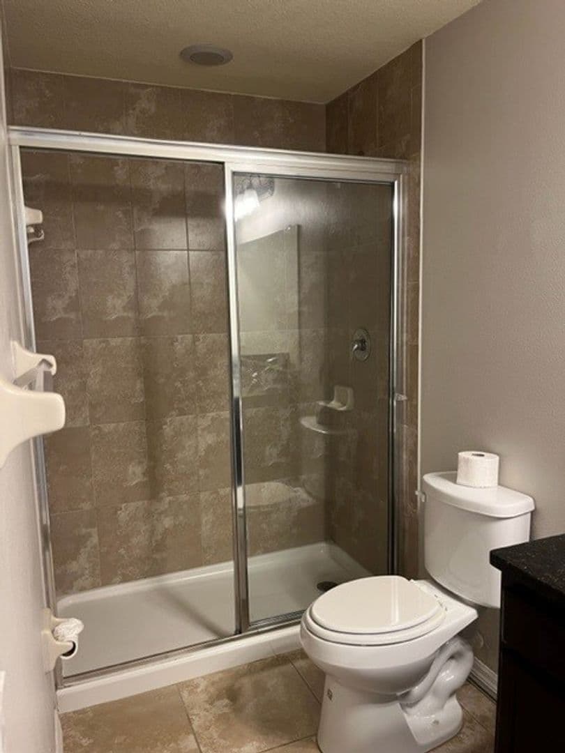 Brandon Apartment: 442 Belle Montclair Loop