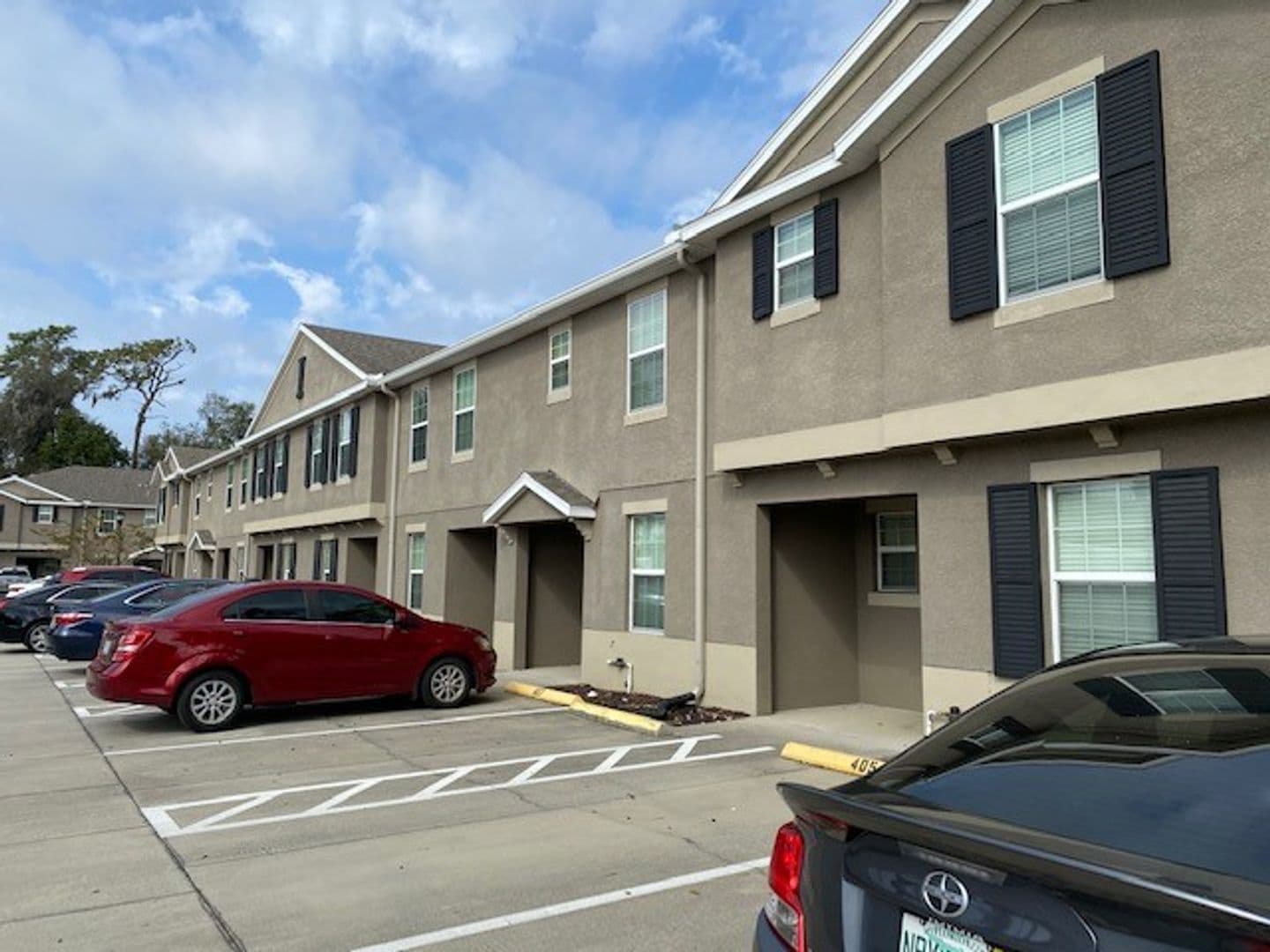 Brandon Apartment: 442 Belle Montclair Loop
