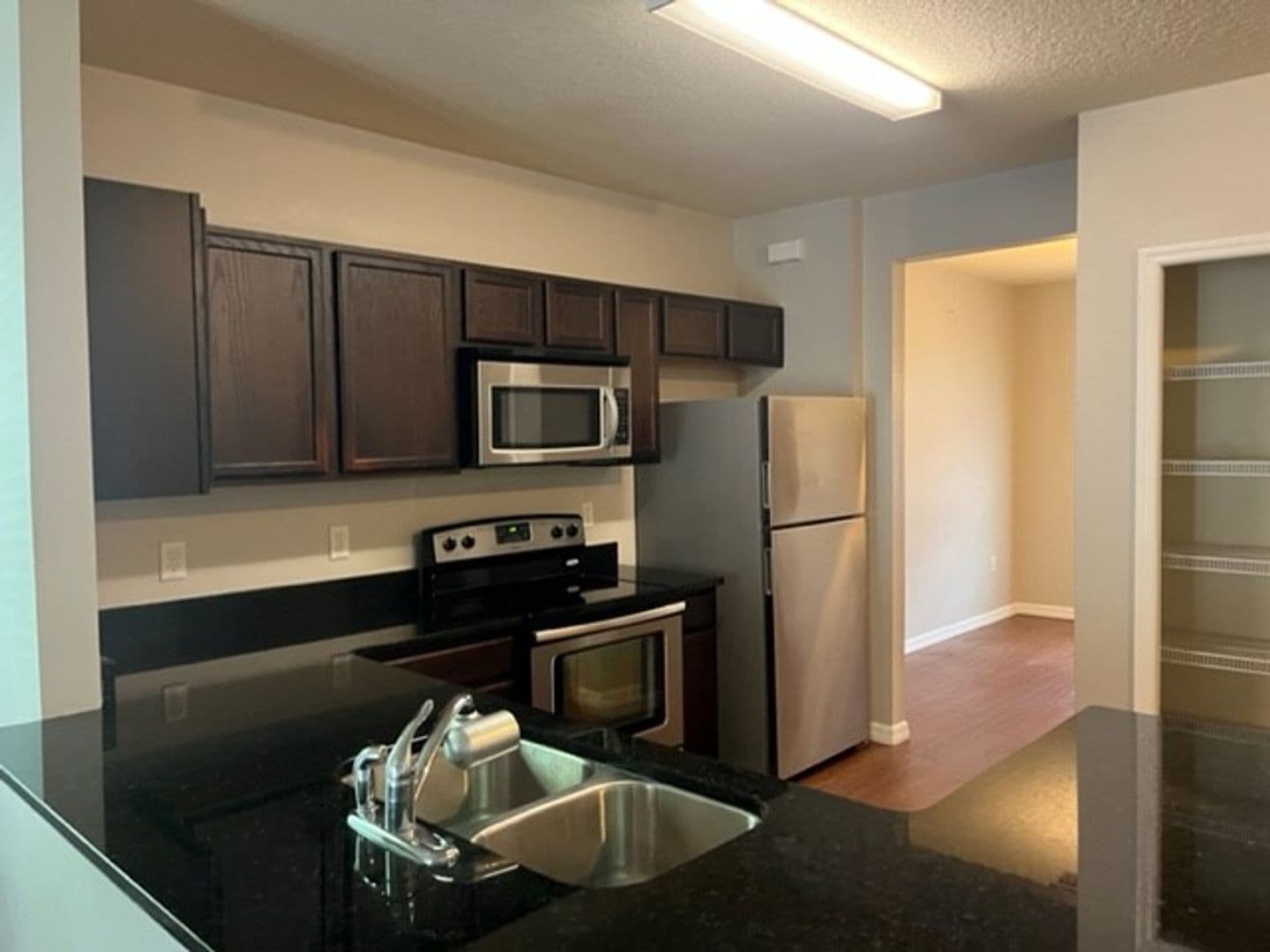 Brandon Apartment: 442 Belle Montclair Loop