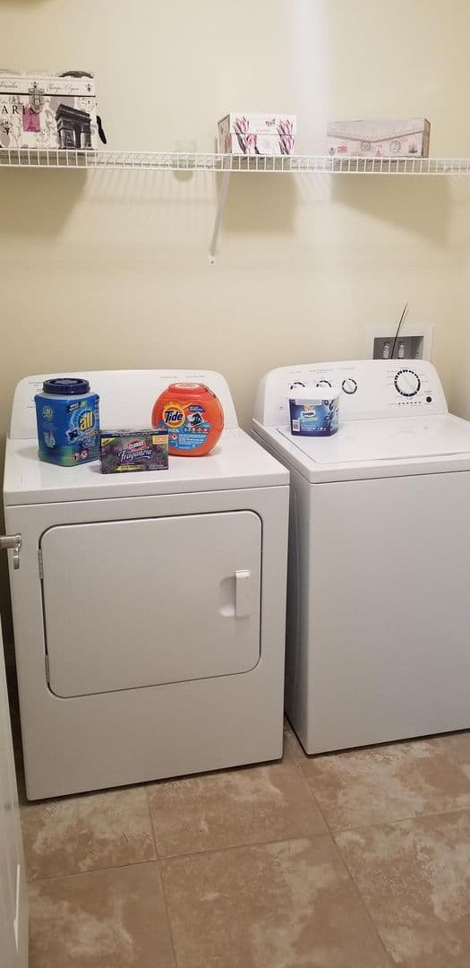 Brandon Apartment: 442 Belle Montclair Loop