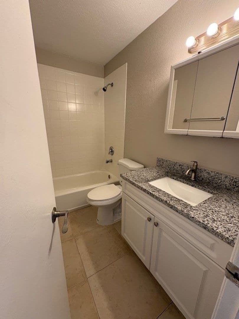 Tampa Apartment: 2539 Cedar Cypress Court