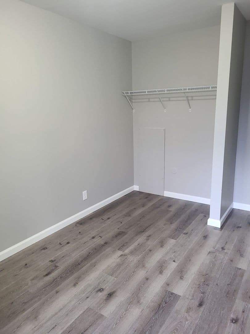 Mt. Morris Apartment: 1 S Ogle