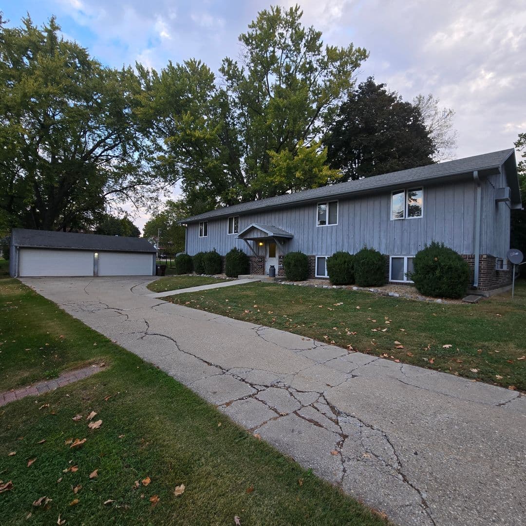 Mt. Morris Apartment: 210 W Main Street