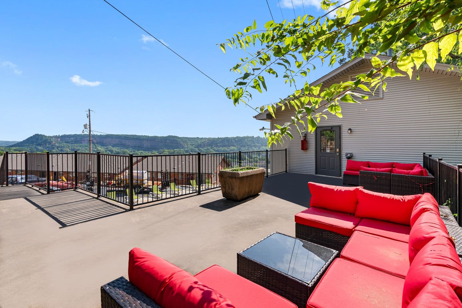Little Rock Apartment: 2100 Rebsamen Park Road