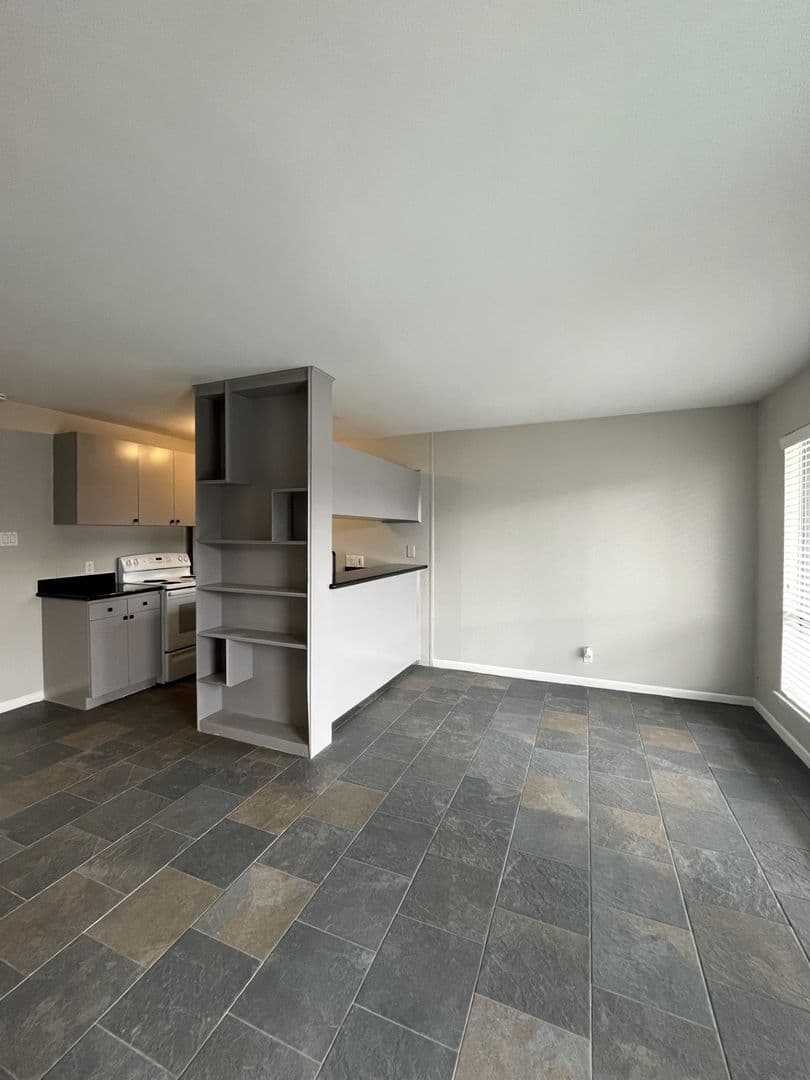 Houston Apartment: 306 Stratford St.