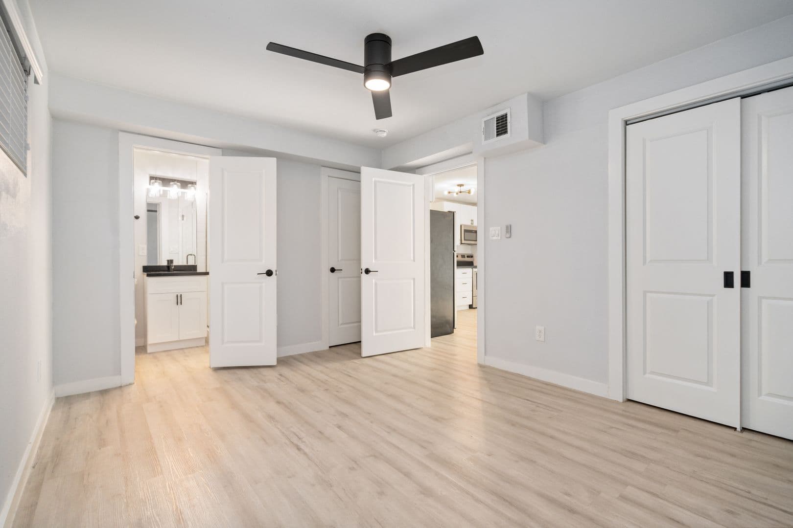 Houston Apartment: 606 Harold St.