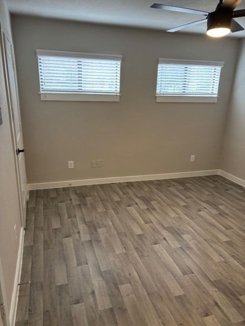 Houston Apartment: 2301 Commonwealth St.
