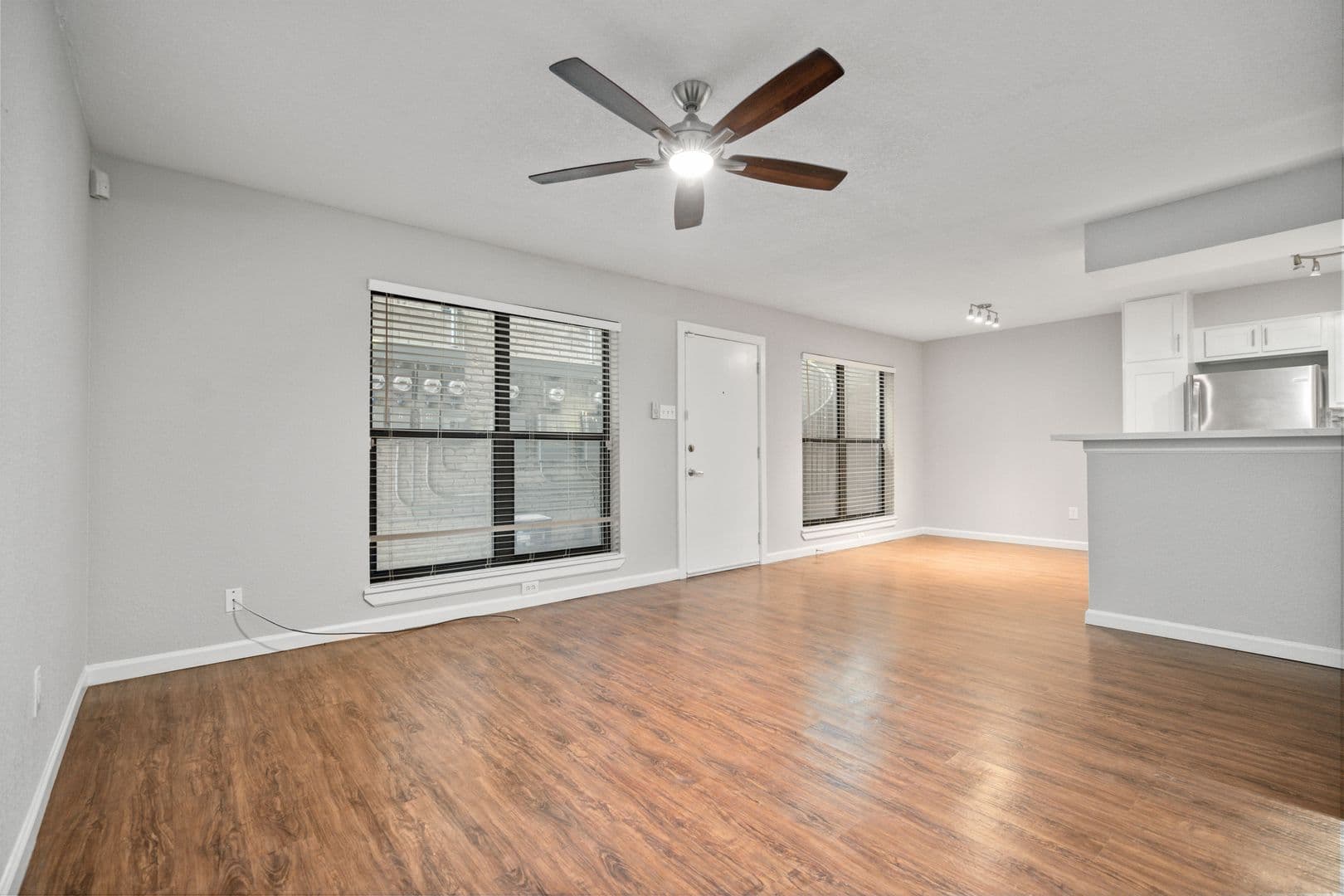 Houston Apartment: 400 Westmoreland St.