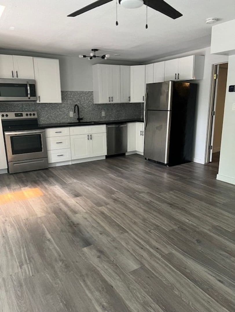 Houston Apartment: 606 Harold St.