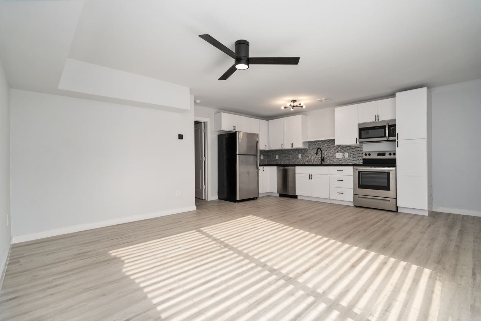 Houston Apartment: 606 Harold St.