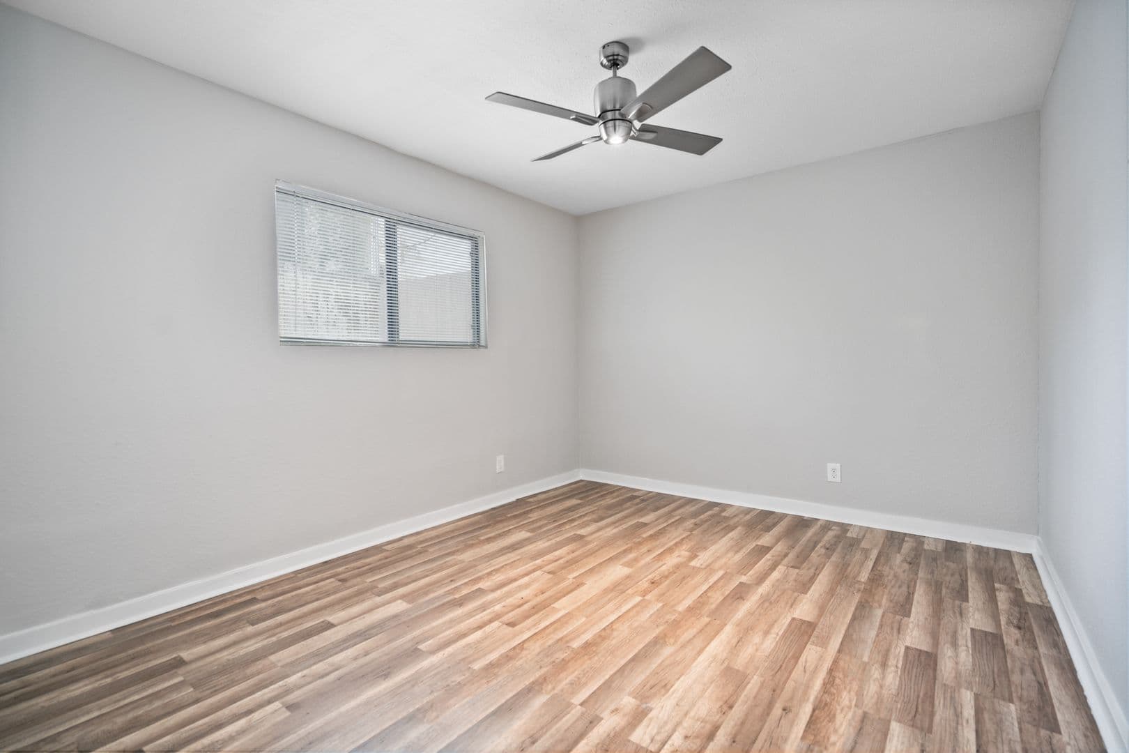Houston Apartment: 1423 Kipling St.