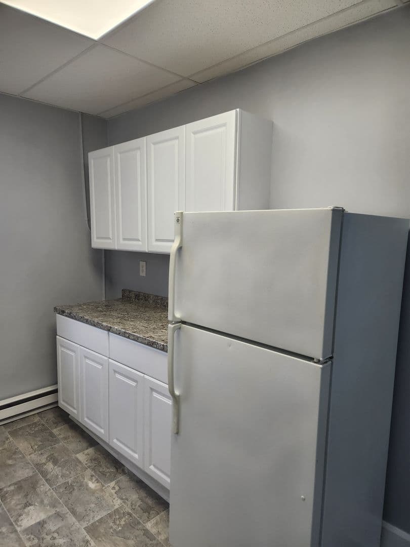 Nazareth Apartment: 110-118 E Center Street