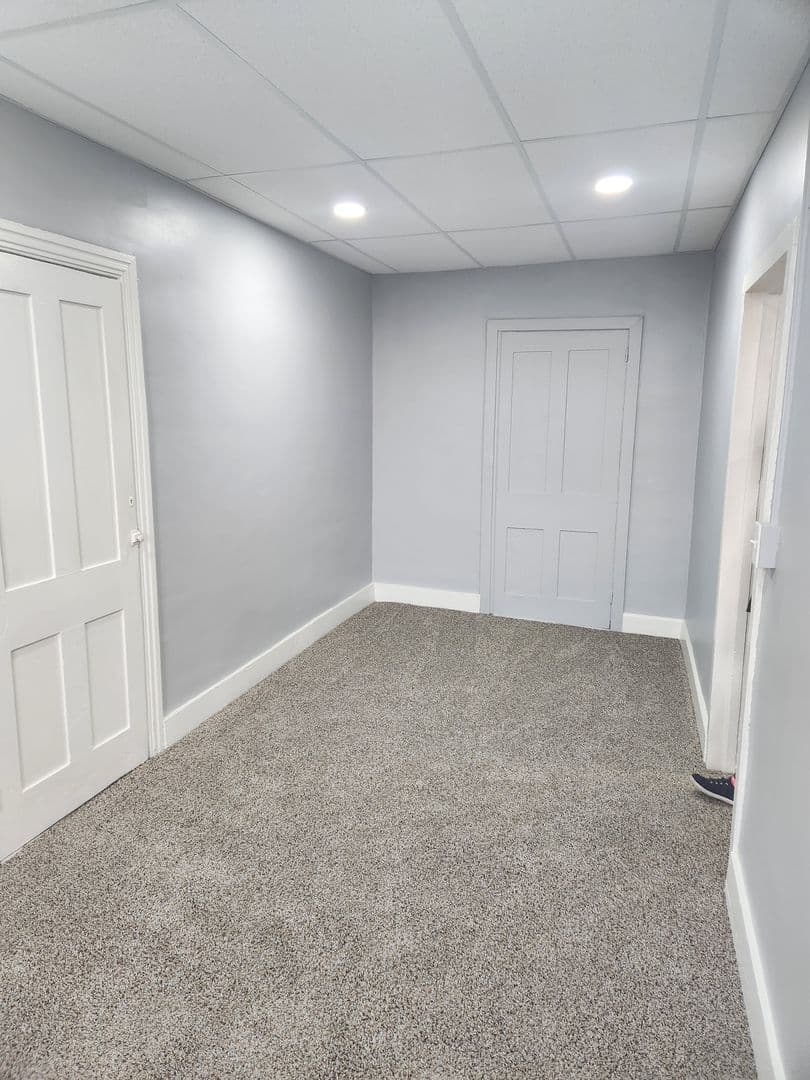Nazareth Apartment: 110-118 E Center Street