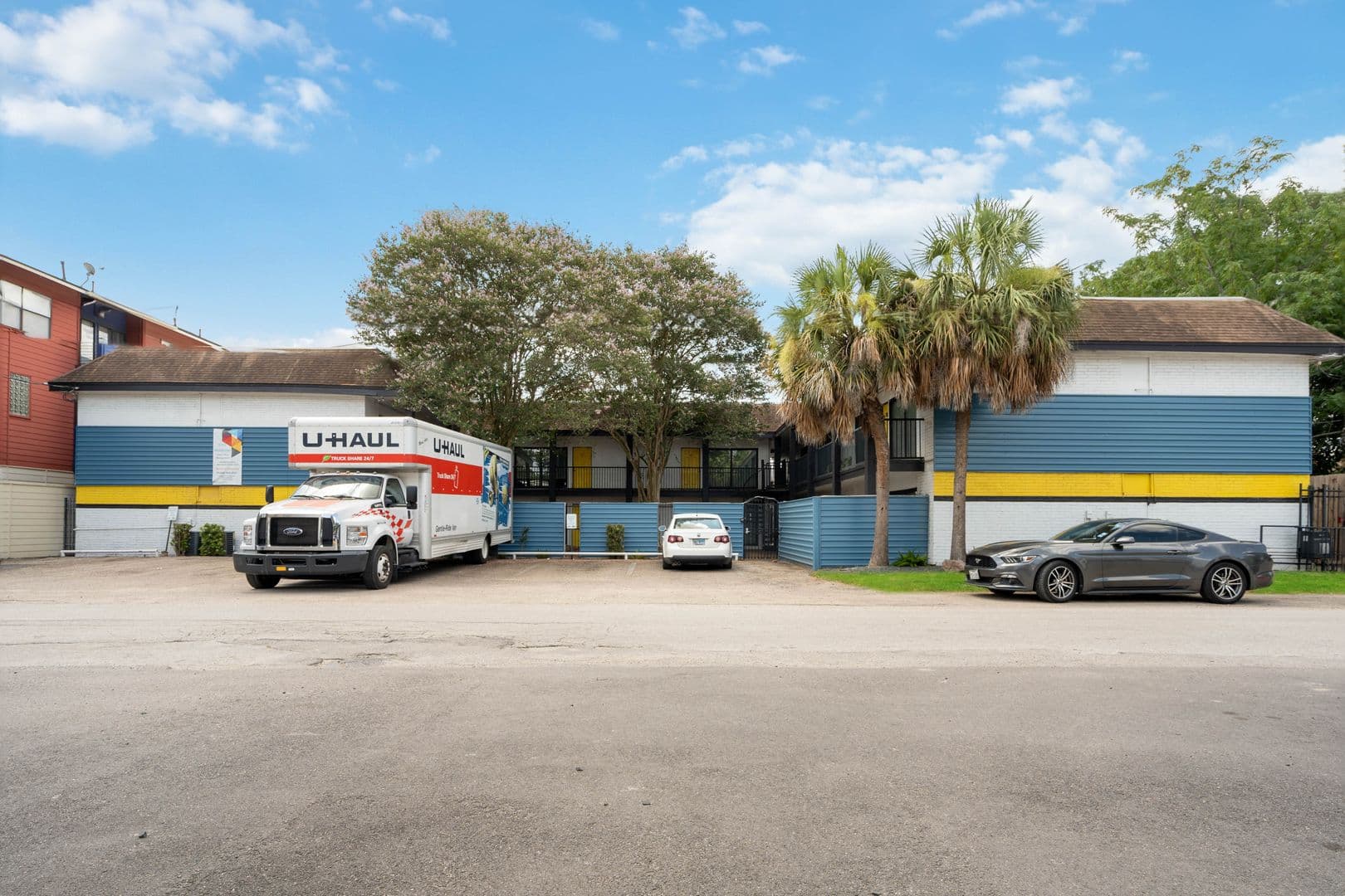 Houston Apartment: 1507 California St.