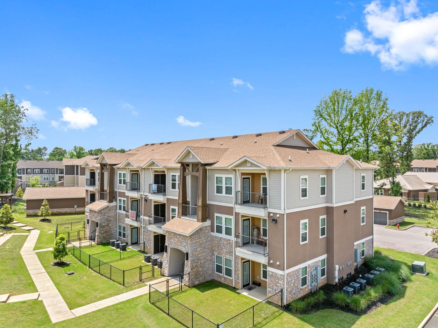 Memphis Apartment: 7885 Silver Spur Circle North