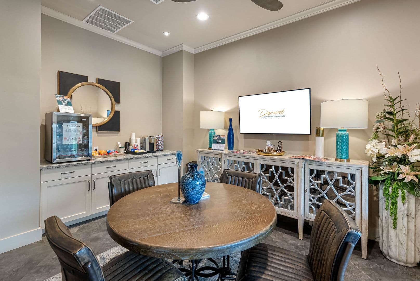 Memphis Apartment: 7885 Silver Spur Circle North