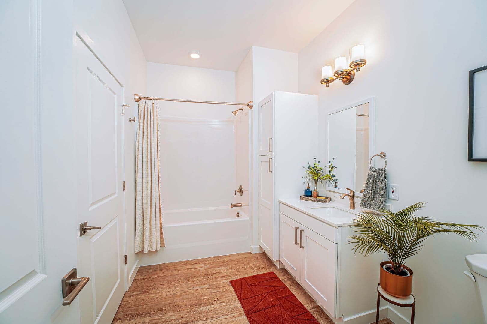 Allentown Apartment: 835 Hamilton St