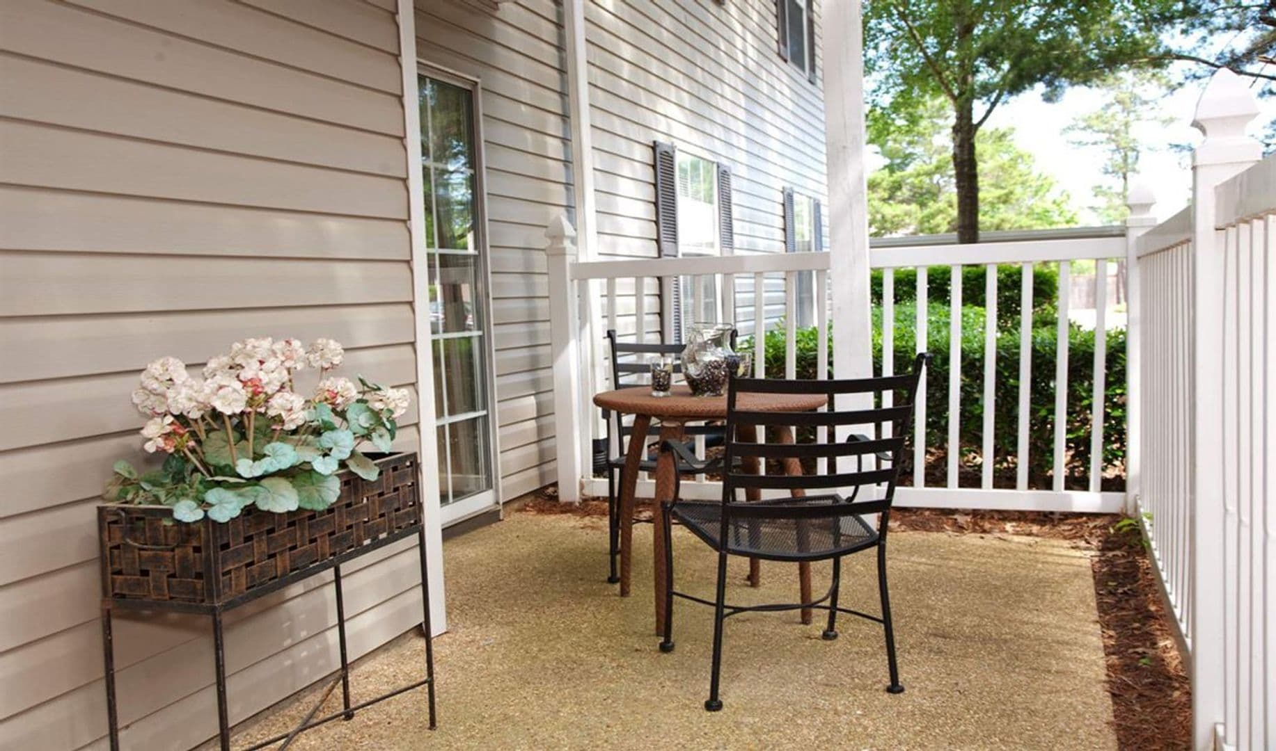Jackson Apartment: 51 Northtown Drive