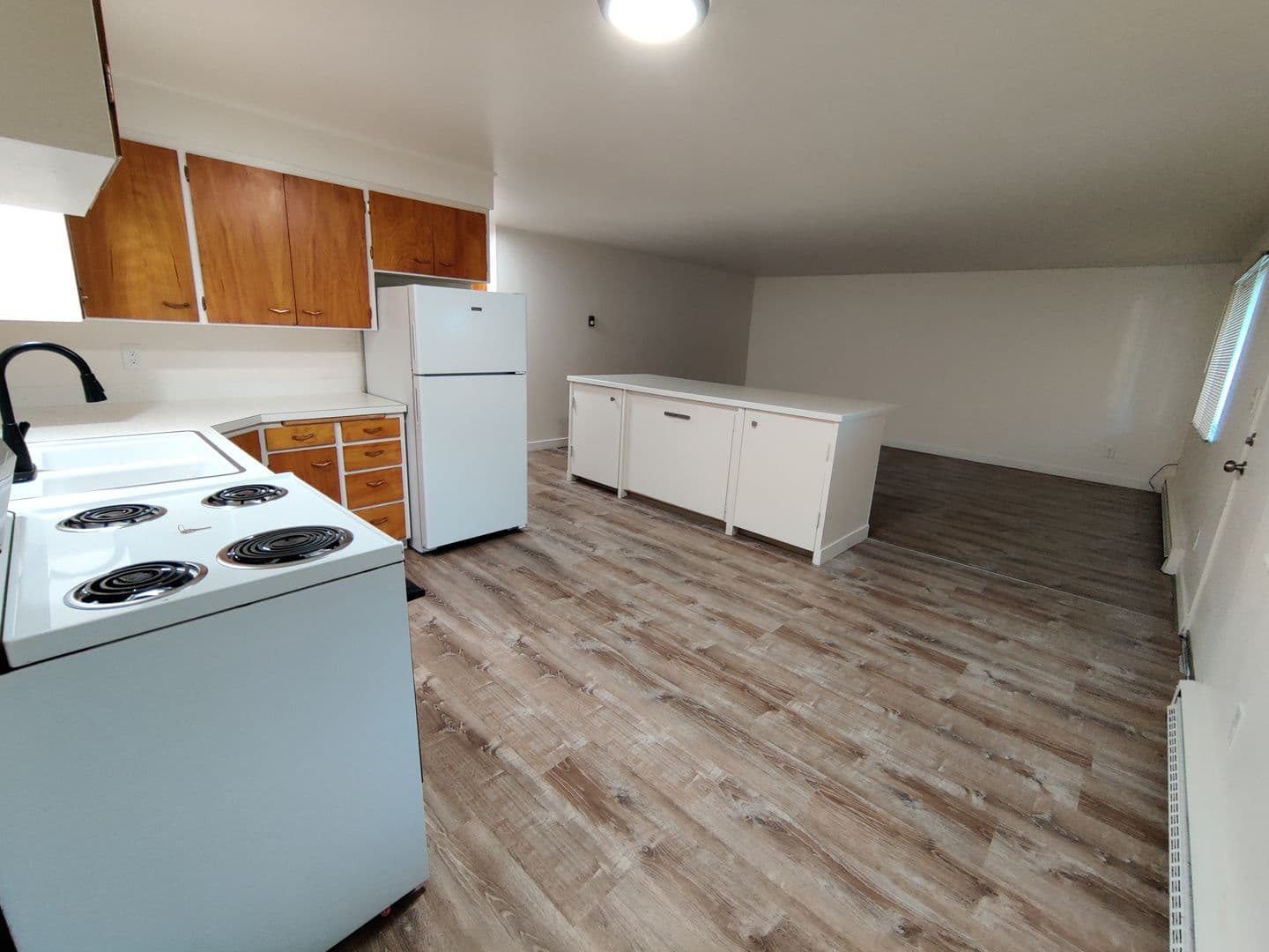 Coeur d Alene Apartment: 1023 & 1025 Coeur d Alene Ave