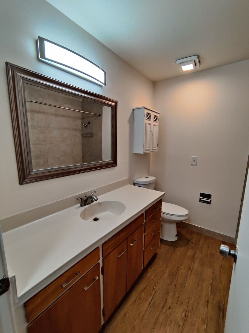 Coeur d Alene Apartment: 1023 & 1025 Coeur d Alene Ave