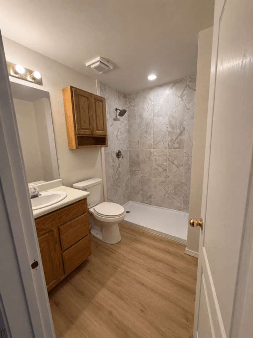 Coeur D Alene Apartment: 100 E Miller Ave