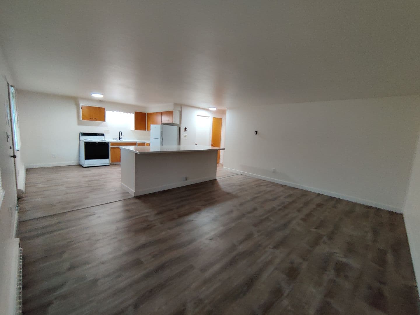 Coeur d Alene Apartment: 1023 & 1025 Coeur d Alene Ave