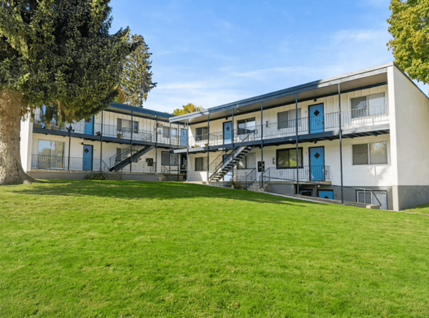 Coeur d Alene Apartment: 1023 & 1025 Coeur d Alene Ave