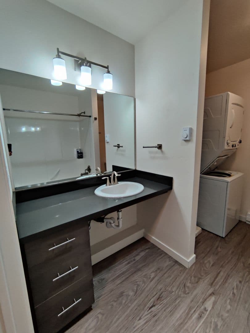 Coeur d Alene Apartment: 722 N 4th St