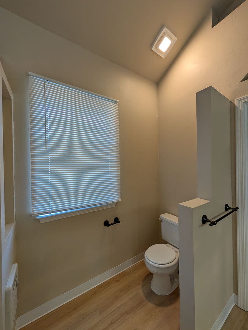 Coeur d' Alene Apartment: 621 E Lakeside Ave
