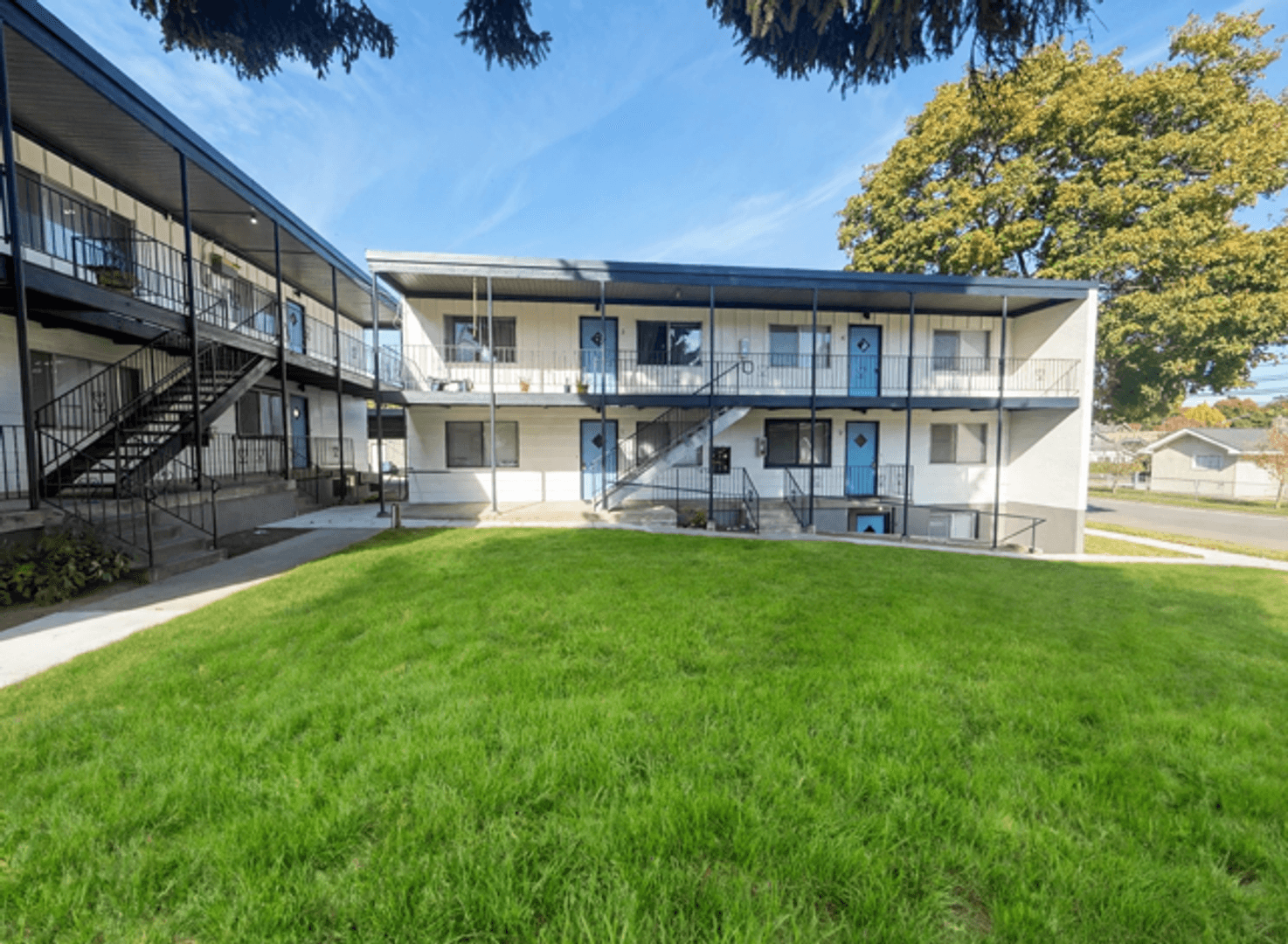 Coeur d Alene Apartment: 1023 & 1025 Coeur d Alene Ave