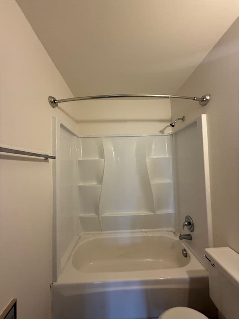 Coeur d Alene Apartment: 2416 N 6th St