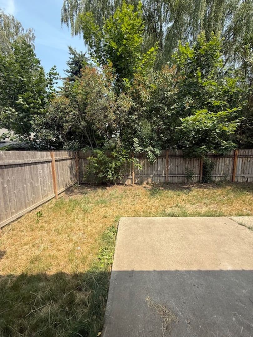 Coeur d Alene Apartment: 2416 N 6th St