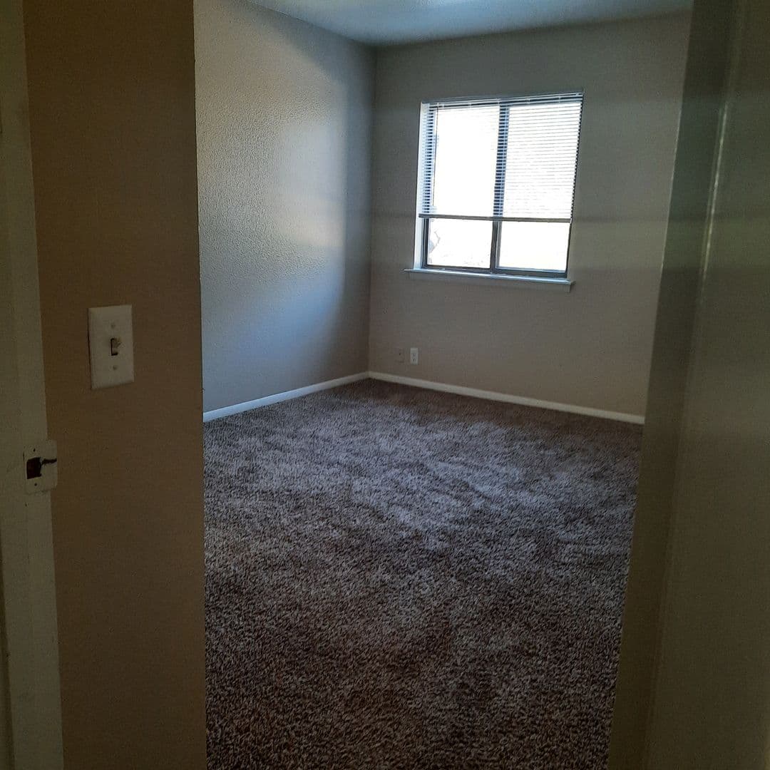 Tulsa Apartment: 5931 E. 33rd Ct.
